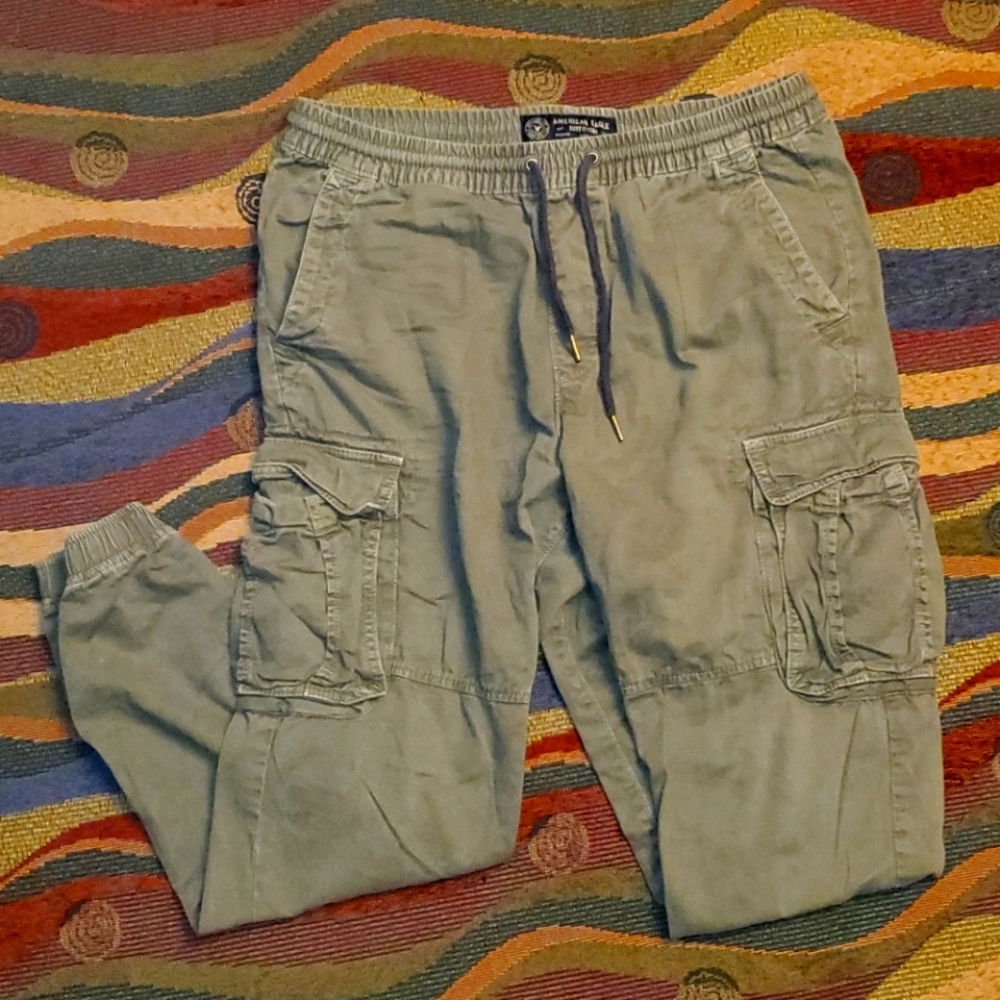 American Eagle mens joggers